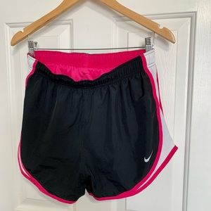 Nike Tempo Shorts Black/Neon Pink Size Medium